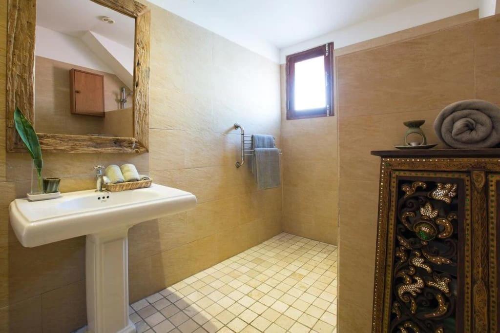Beachfront Villa Charmant With Private Pool 사무이 외부 사진